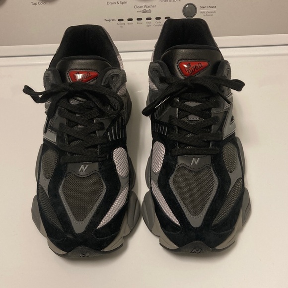 Black and Gray 9060 Sneakers - Picture 2 of 9